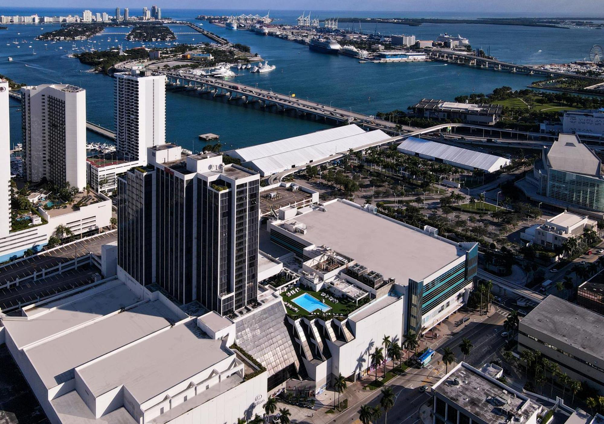 Hilton Miami Downtown Hotell Exteriör bild